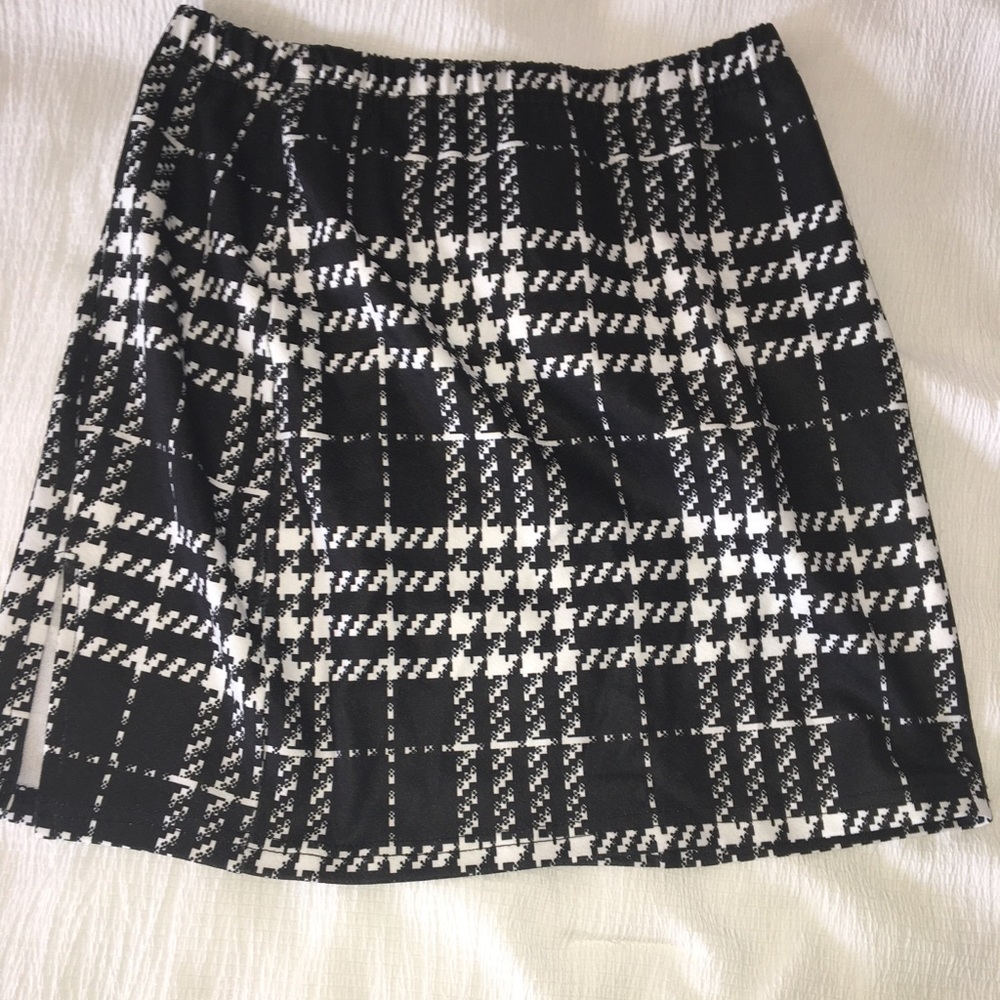 Mini skirt lightly worn